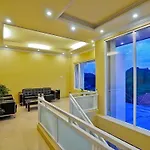Riverstone Hotel And Cottage