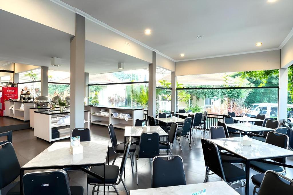 Riverstone And Malang