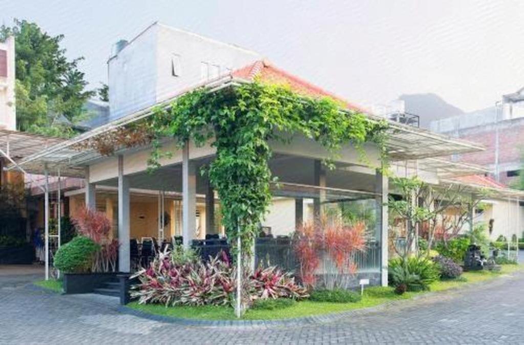 Hotel Riverstone And Malang