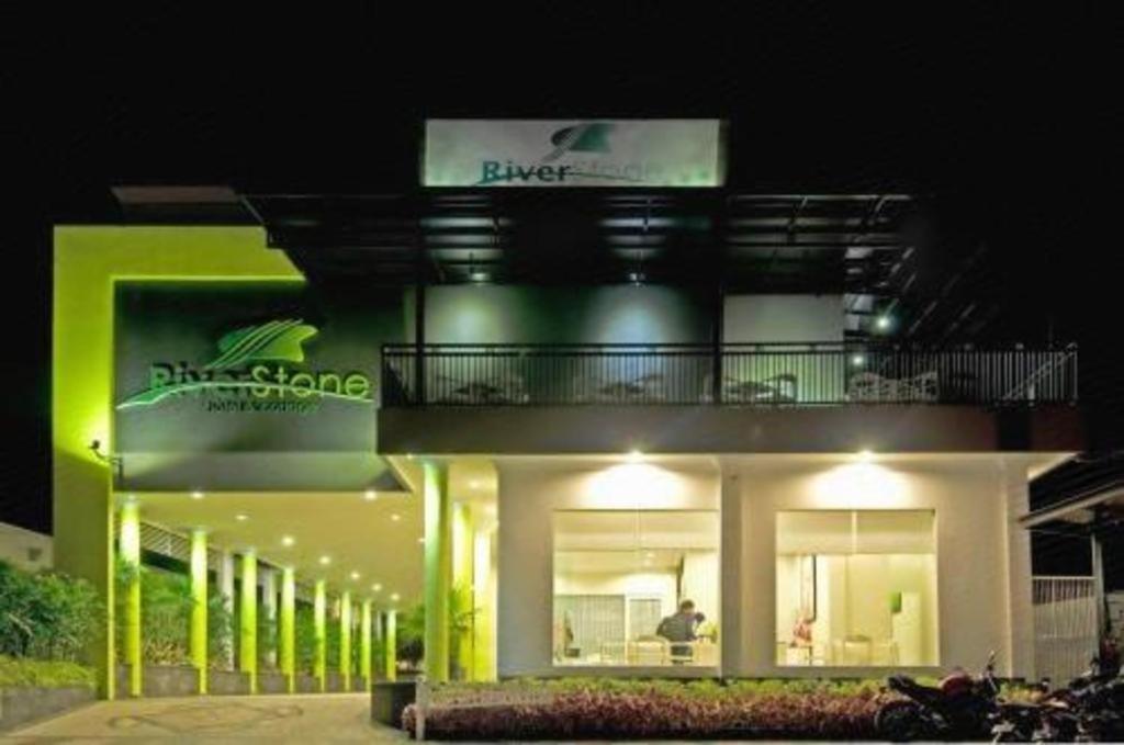Hotel Riverstone And 2*