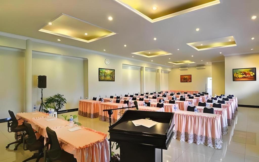 Hotel Riverstone And Malang