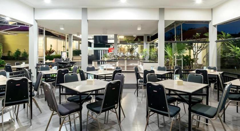 Hotel Riverstone And