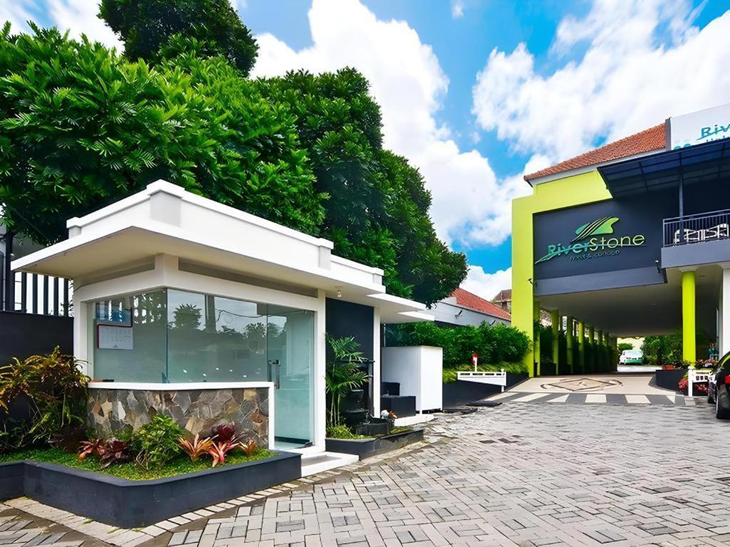 Hotel Riverstone And Malang